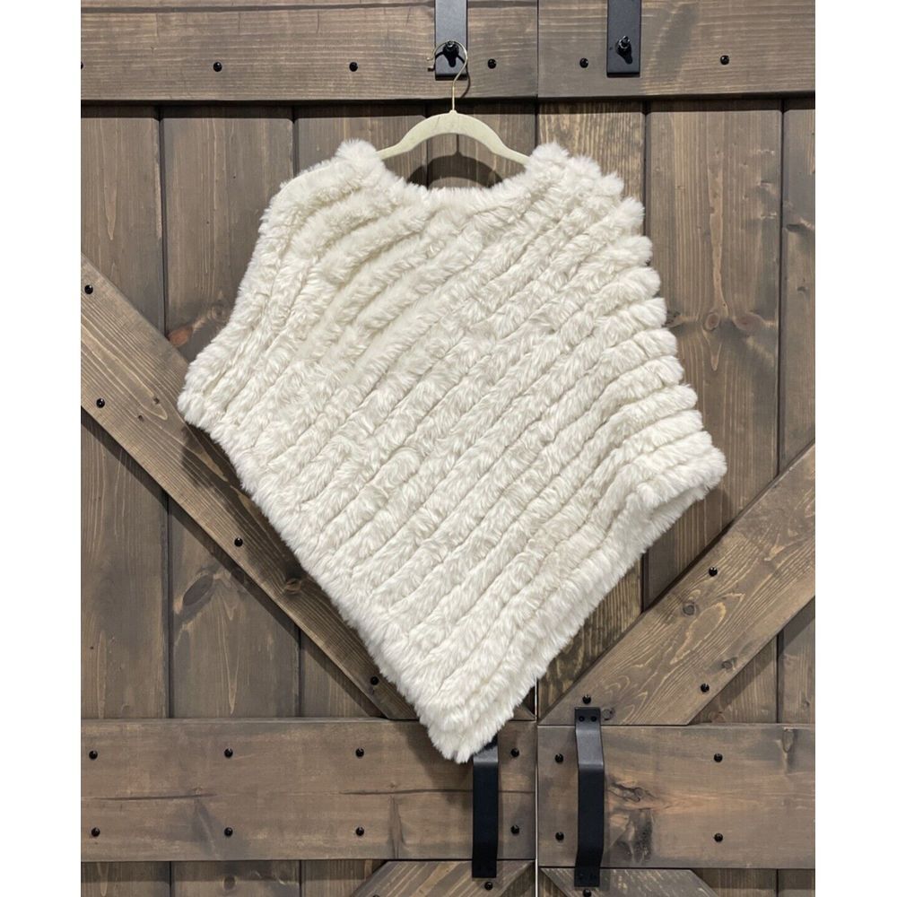 BCBGMAXAZARIA Poncho Style Faux Fur Jacket Cream Ivory Color‎ Women's Size XL - Picture 9 of 15